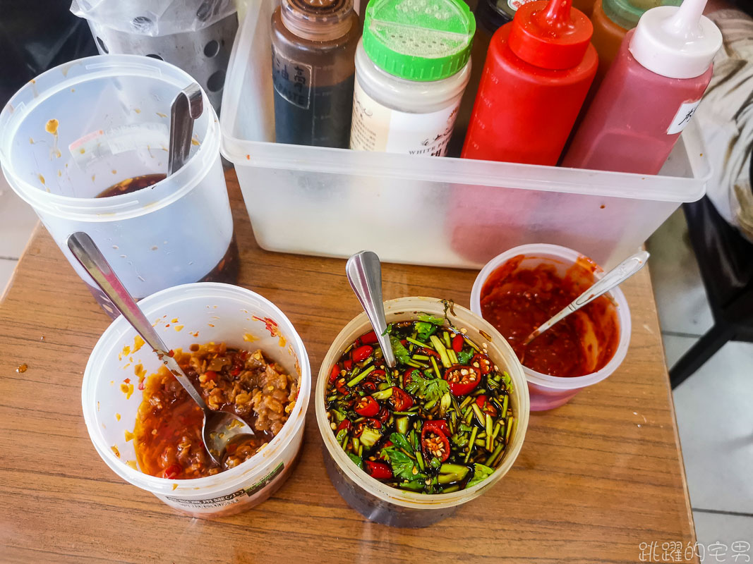 [花蓮早餐]小不點賣早餐-炒米粉口感水嫩 ，越吃越順口啊(原台電營業所對面美而美) 花蓮小吃 花蓮美食