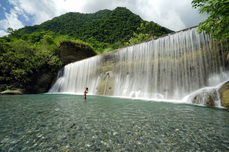 [花蓮景點推薦]翡翠谷-花蓮夏天必去玩水景點 適合親子旅遊 相鄰鯉魚潭 花蓮一日遊行程 @跳躍的宅男