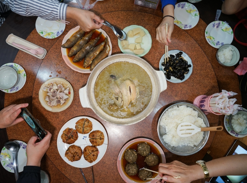 [苗栗苑裡美食]聞香下馬-食尚玩家推薦美食 這家中了化骨綿掌香魚  黑金苦瓜  悶土雞及各式盆菜 太值得一吃