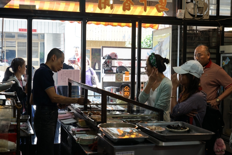 [苗栗苑裡美食]聞香下馬-食尚玩家推薦美食 這家中了化骨綿掌香魚  黑金苦瓜  悶土雞及各式盆菜 太值得一吃