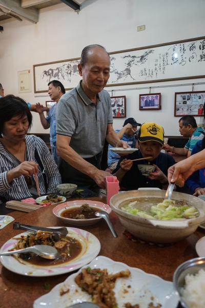 [苗栗苑裡美食]聞香下馬-食尚玩家推薦美食 這家中了化骨綿掌香魚  黑金苦瓜  悶土雞及各式盆菜 太值得一吃