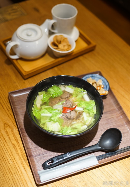 最具中國風的花蓮茶舖 國外遊客體驗台灣茶鋪文化 王記茶舖 花蓮火車站步行10分鐘 花蓮市美食(內有詳細菜單)