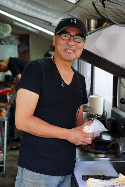 [花蓮市美食]這係咖啡韓食堂-韓國歐巴賣韓國飯捲 韓式魷魚泡菜  馬西搜喲  早上就有賣喲  韓國人在花蓮喲 花蓮韓式料理아주 맛있어요