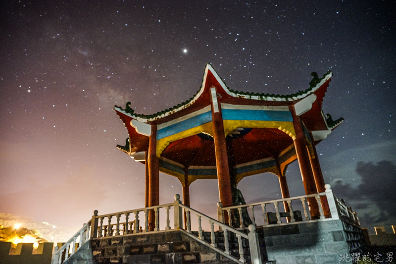 [馬祖旅遊]絕美東引-湛藍無暇海洋 礁岩純白燈塔 彷彿在歐洲一般 怎能讓人不愛你 東引一日行程景點規劃  東引燈塔(內有影片)