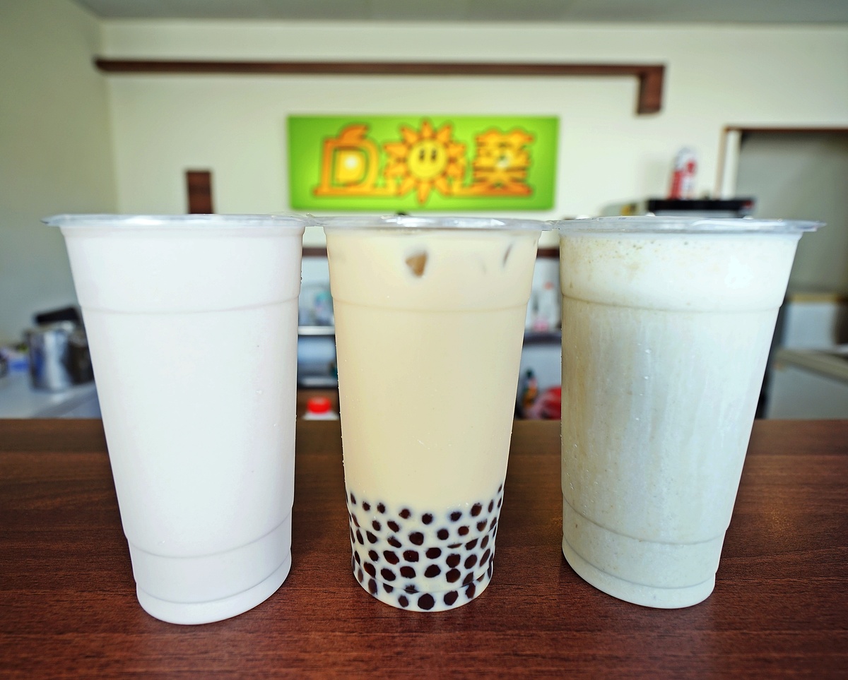 [花蓮飲料店]向日葵手工粉圓- 小顆粉圓我最愛，奶昔等級的綠豆沙牛奶秒喝完   我的愛店推薦黑糖鮮奶珍珠  2024向日葵手工粉圓菜單