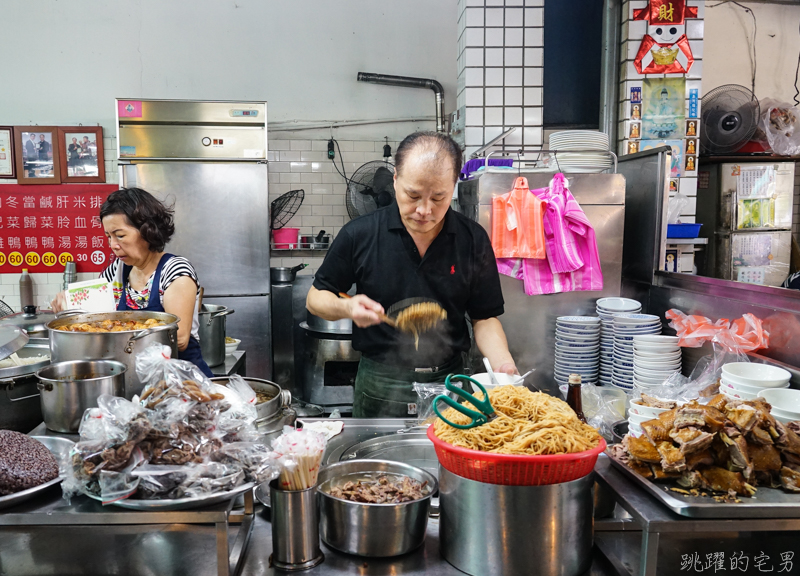 台南包車推薦 經典台南半日遊、一日遊~輕鬆自由行，熱門打卡景點一次玩到，中港國際台南包車價位便宜、專業司機帶你深度玩府城