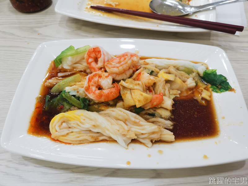 [花蓮美食]鮮蒸腸粉-現點現做 Q軟好吃的腸粉 蝦子有夠新鮮 花蓮早餐推薦 賣到下午2點 醬汁多更好吃