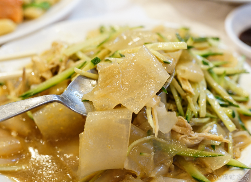 [台北美食]北平上園樓-合菜戴帽真的不只是炒蔬菜加蛋  貓耳朵、老滷羊羔凍  讓我重新愛上北方菜 胡天蘭推薦餐廳 善導寺美食 山西餐廳