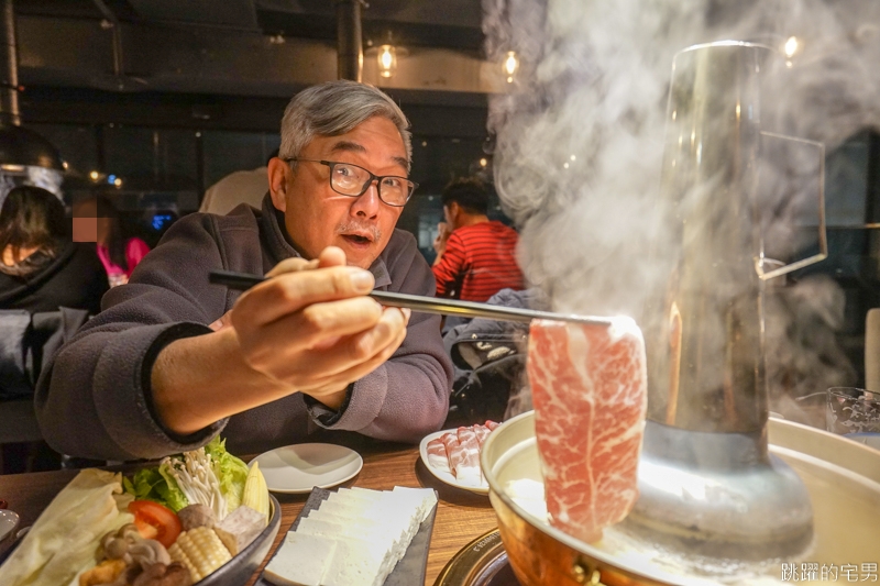 [台北大安區火鍋]何善之精緻火鍋- 酸菜白肉鍋 自家醃漬滋味圓潤不死酸 炭燒火鍋熱力十足  設有排煙設備   焦志方焦哥串門子啦  大安區美食 台北火鍋