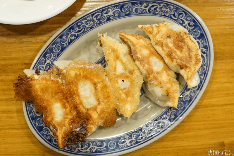 [花蓮美食]楊家大鍋貼-水蛋餅充滿古早味 口感圓潤一吃就愛上 花蓮蛋餅 花蓮早餐