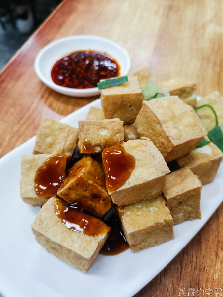 [花蓮美食]鑫記咖哩蕃茄鍋燒麵- 推薦炒烏龍麵   份量足香氣夠 下課時間滿滿學生 慈濟學生美食