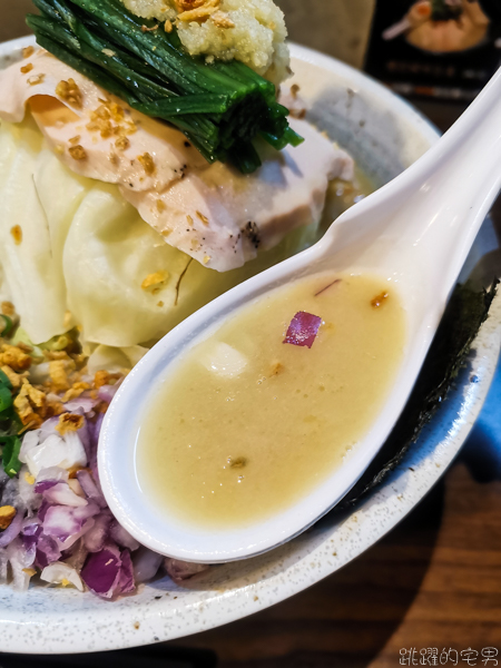 [台北美食]吉天元拉麵- 豚叉燒飯必點! 炙燒滋味讓人一吃就愛上  雞白湯拉麵+叉燒飯雙刀流老饕吃法  提供免費加麵  西門町萬年大樓美食