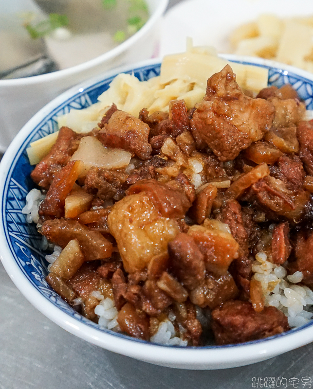 [花蓮美食] 福建街台南虱目魚-碎肉塊的魯肉飯吃過嗎?  環境乾淨 下午沒休息 不重口味會想一直去 花蓮滷肉飯推薦