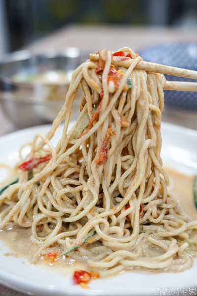 [花蓮美食]宵記涼麵-愛吃清爽型控肉飯可以選這間  中午 晚上都有提供  提供外送 民國路新店