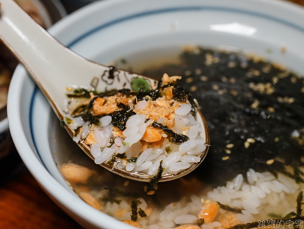 木子食堂酒屋-花蓮居酒屋氣氛好 烤豬五花 馬鈴薯燉肉打中我的心 花蓮宵夜 花蓮美食