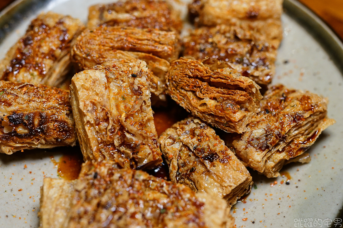 木子食堂酒屋-花蓮居酒屋氣氛好 烤豬五花 馬鈴薯燉肉打中我的心 花蓮宵夜 花蓮美食