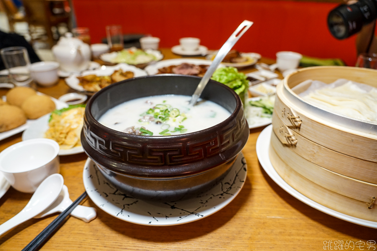 [花蓮美食]洄瀾灣糖朝港式飲茶-烤鴨皮脆油香一鴨二吃 4人套餐6菜含烤鴨只要2380元 值得一吃 還提供外送服務 貨櫃星巴克美食 新天堂樂園