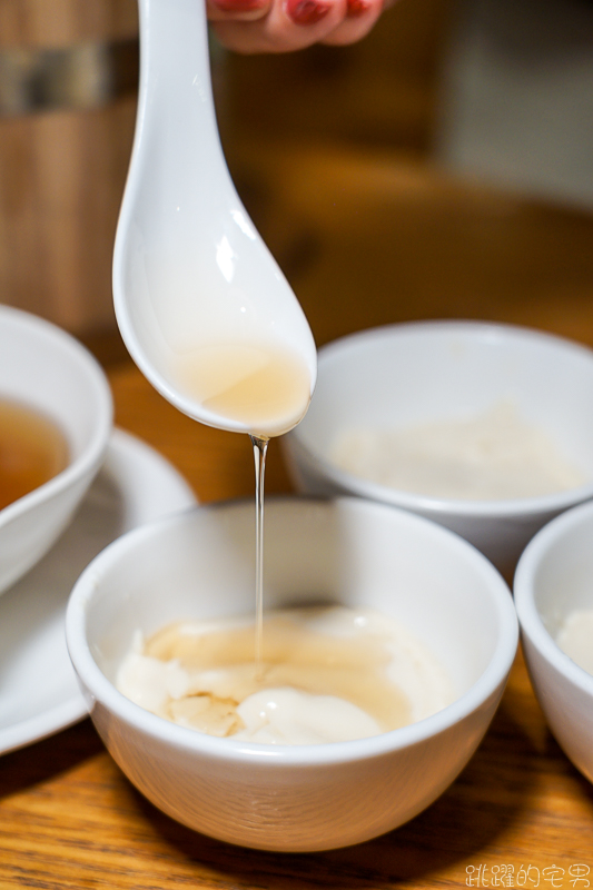 [花蓮美食]洄瀾灣糖朝港式飲茶-烤鴨皮脆油香一鴨二吃 4人套餐6菜含烤鴨只要2380元 值得一吃 還提供外送服務 貨櫃星巴克美食 新天堂樂園