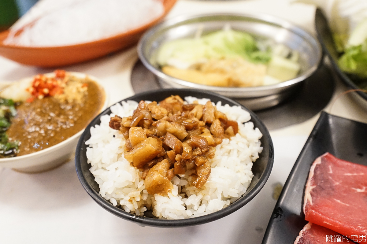 [花蓮美食]根本是被火鍋耽誤的滷肉飯專賣店! 鍋神日式涮涮鍋 滷肉飯好吃到連吃2碗 滷肉自己加吃到爽 飲料、冰淇淋無限提供 花蓮宵夜 花蓮火鍋