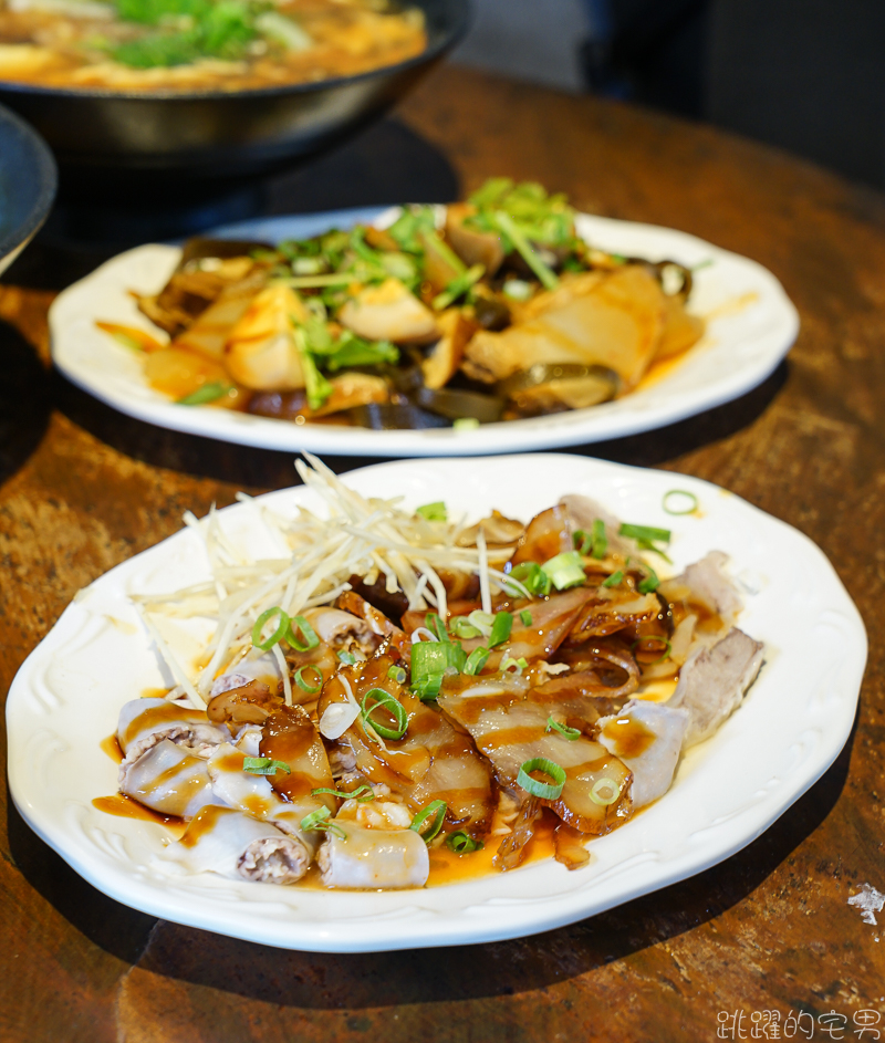 食尚玩家推薦花蓮必吃滷肉飯! 超犯規半熟蛋滷肉飯讓人一吃就愛上  還能欣賞櫻花 貓咪 大量鋼彈模型 宮前西村的家食堂 花蓮日式老宅餐廳