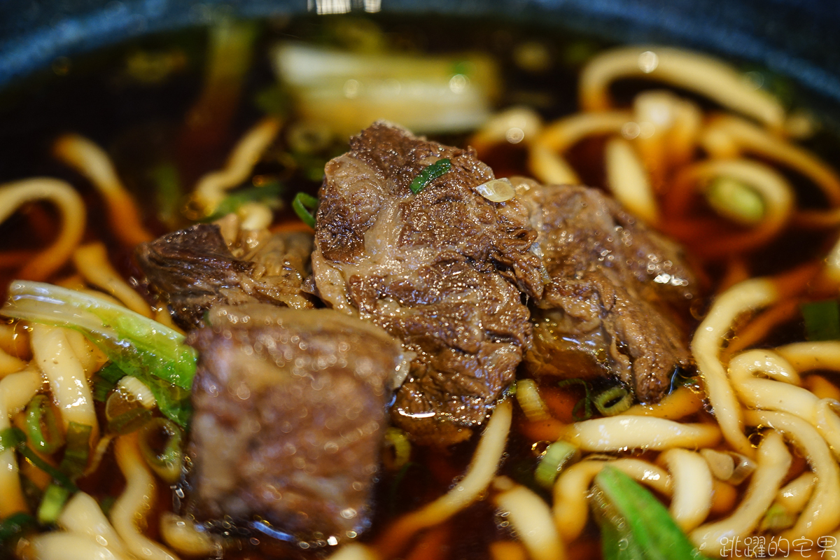 食尚玩家推薦花蓮必吃滷肉飯! 超犯規半熟蛋滷肉飯讓人一吃就愛上  還能欣賞櫻花 貓咪 大量鋼彈模型 宮前西村的家食堂 花蓮日式老宅餐廳