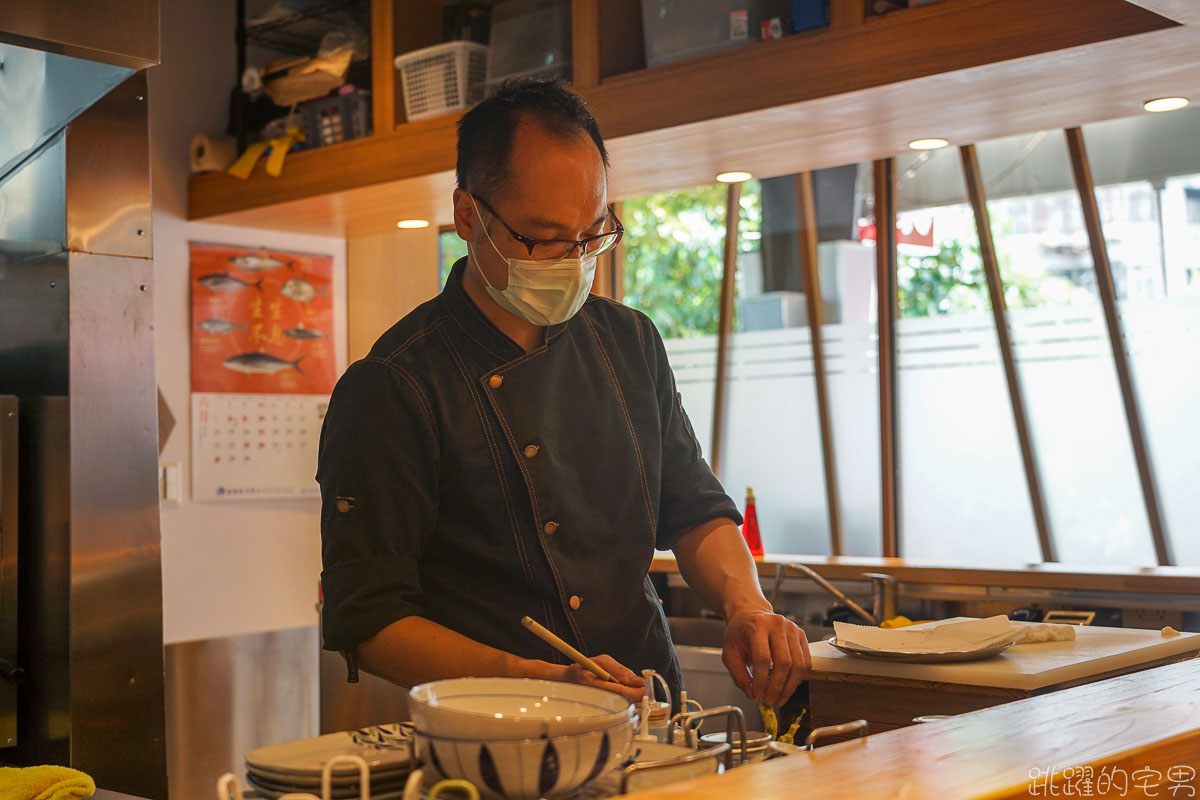 [台北石牌美食]連我媽都稱讚的無菜單料理 漁當家食堂 第一次吃到海泥鰍 第一次吃到的料理手法 北投美食推薦