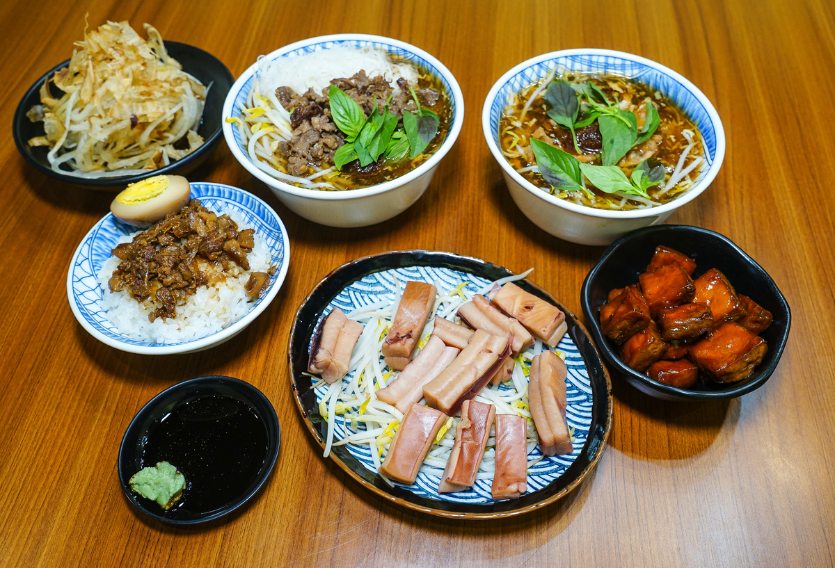 [花蓮吉安美食]賴一張魷魚羹- 超厚魷魚配上赤肉羹滷肉飯 品嘗古早味  花蓮下午沒休息餐廳 提供冷氣