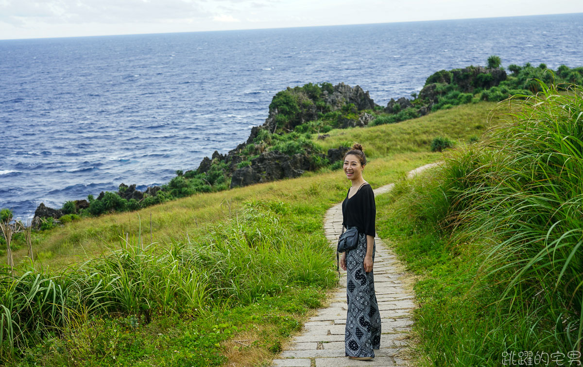 [蘭嶼景點]青青草原-看蘭嶼夕陽必去景點  草原大得驚人 踏青野餐好去處  附詳細入口地圖