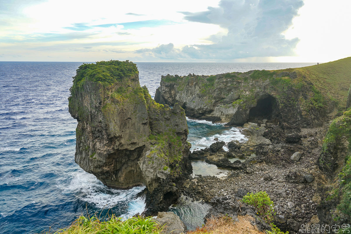 [蘭嶼景點]青青草原-看蘭嶼夕陽必去景點  草原大得驚人 踏青野餐好去處  附詳細入口地圖