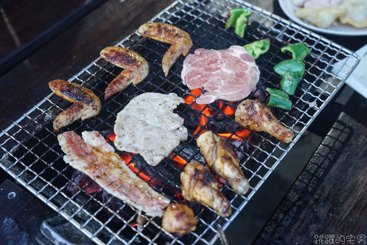 [蘭嶼美食]有一間燒烤- 吹著海風看夕陽  露天燒烤喝啤酒  享受在蘭嶼輕鬆步調  蘭嶼吃到飽 椰油村美食 東清村美食