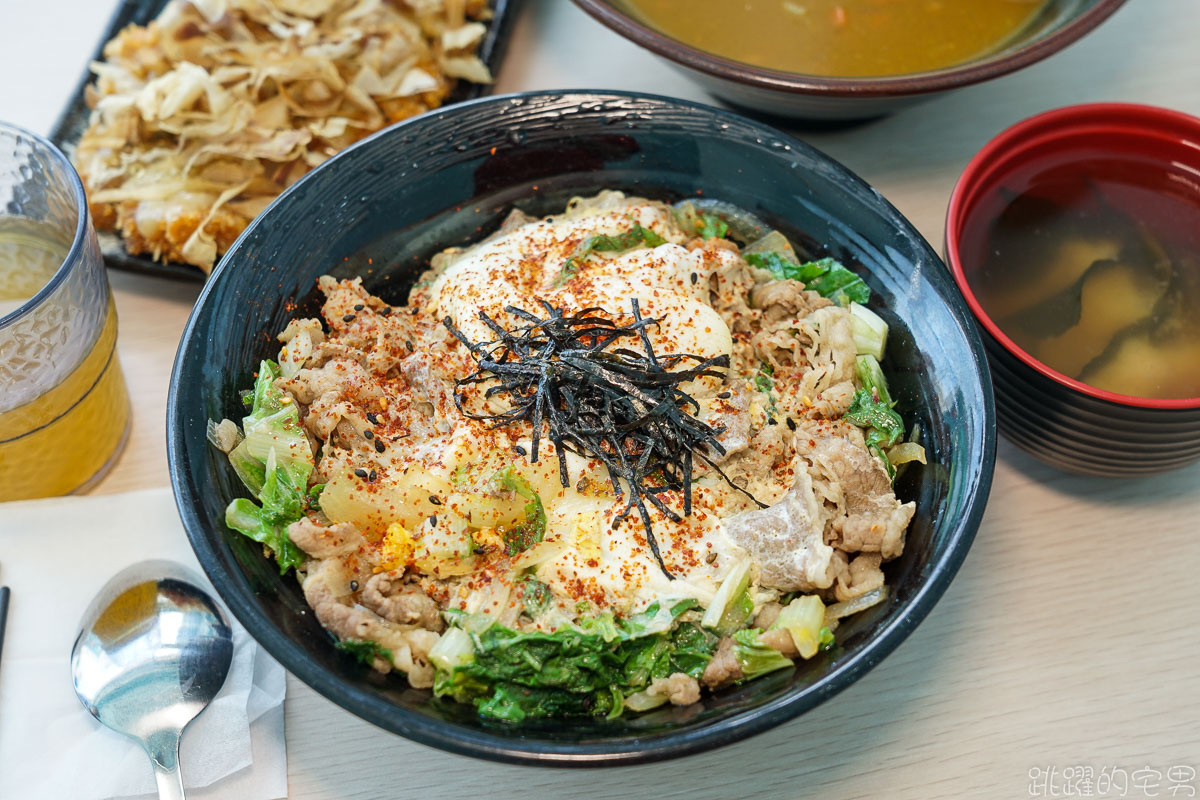 [花蓮美食]職人雙饗丼花蓮店-炙燒雞腿鋪滿整碗 雙倍月見牛丼  遠東百貨附近美食 提供外送 職人雙饗丼菜單