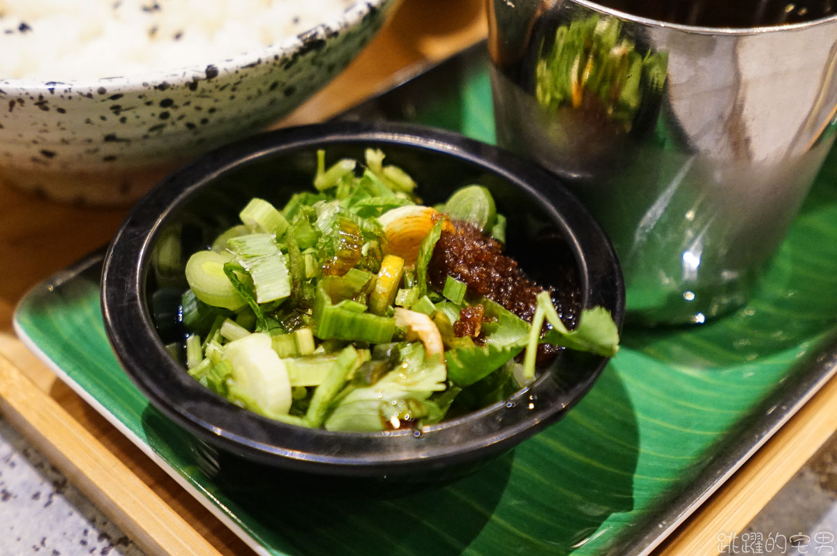 花蓮最美IG火鍋店 鍋隱goin手作鍋食 第一次看到炭燒個人麻辣鍋 滋味豐富值得品嘗 老闆待人親切 2023鍋隱菜單 花蓮火鍋推薦 花蓮IG餐廳 花蓮美食