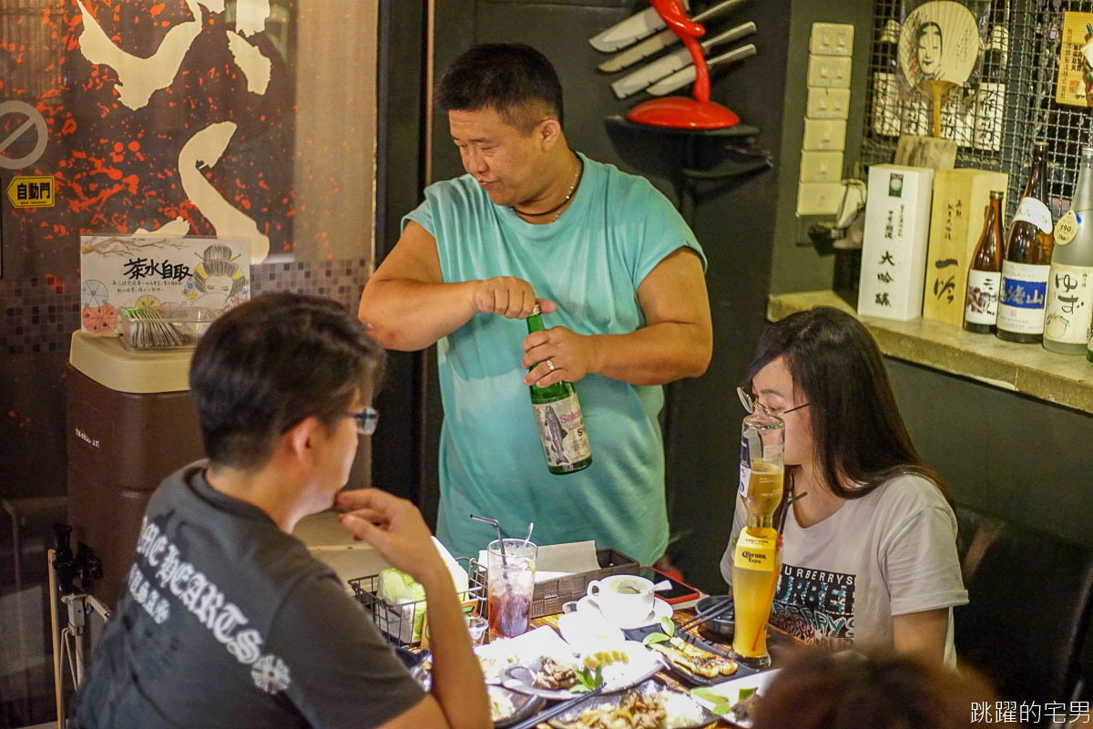 [日本清酒]綠芽酒藏首創清酒巴士環遊台灣SAKE YO原來喝清酒可以這麼輕鬆寫意 台東鐵花村 天地人手創料理 伯朗大道 天明一生青春特別純米酒  天明 焰HOMURA 生酛特別純米清酒