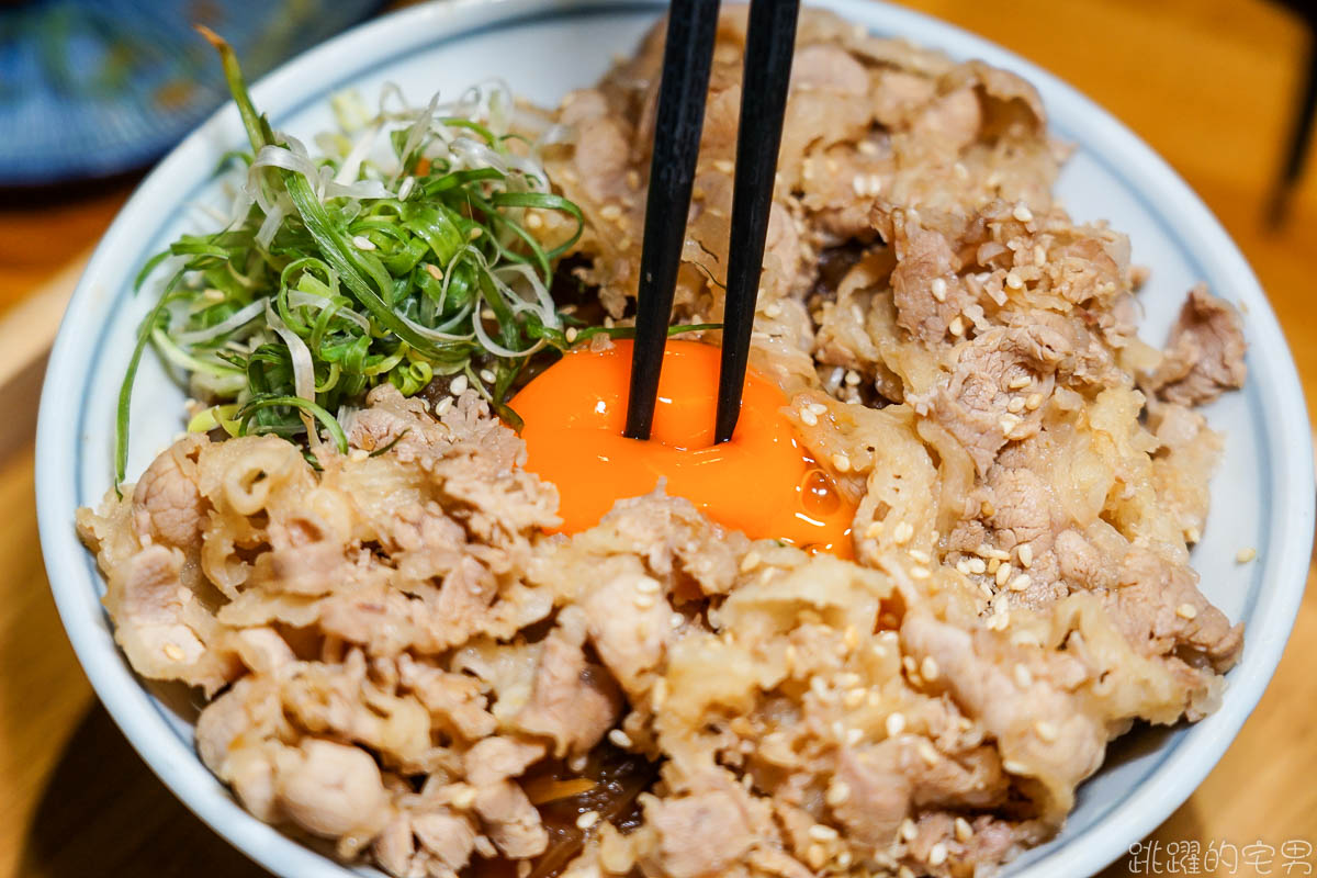 [花蓮美食]太子豚骨ラーメン  歐姆蛋牛丼一吃就愛吃  太子拉麵  炸豬排 鮮蝦可樂餅不輸名店  日本奶奶教的咖哩飯濃稠得化不開 花蓮咖哩飯 花蓮牛丼