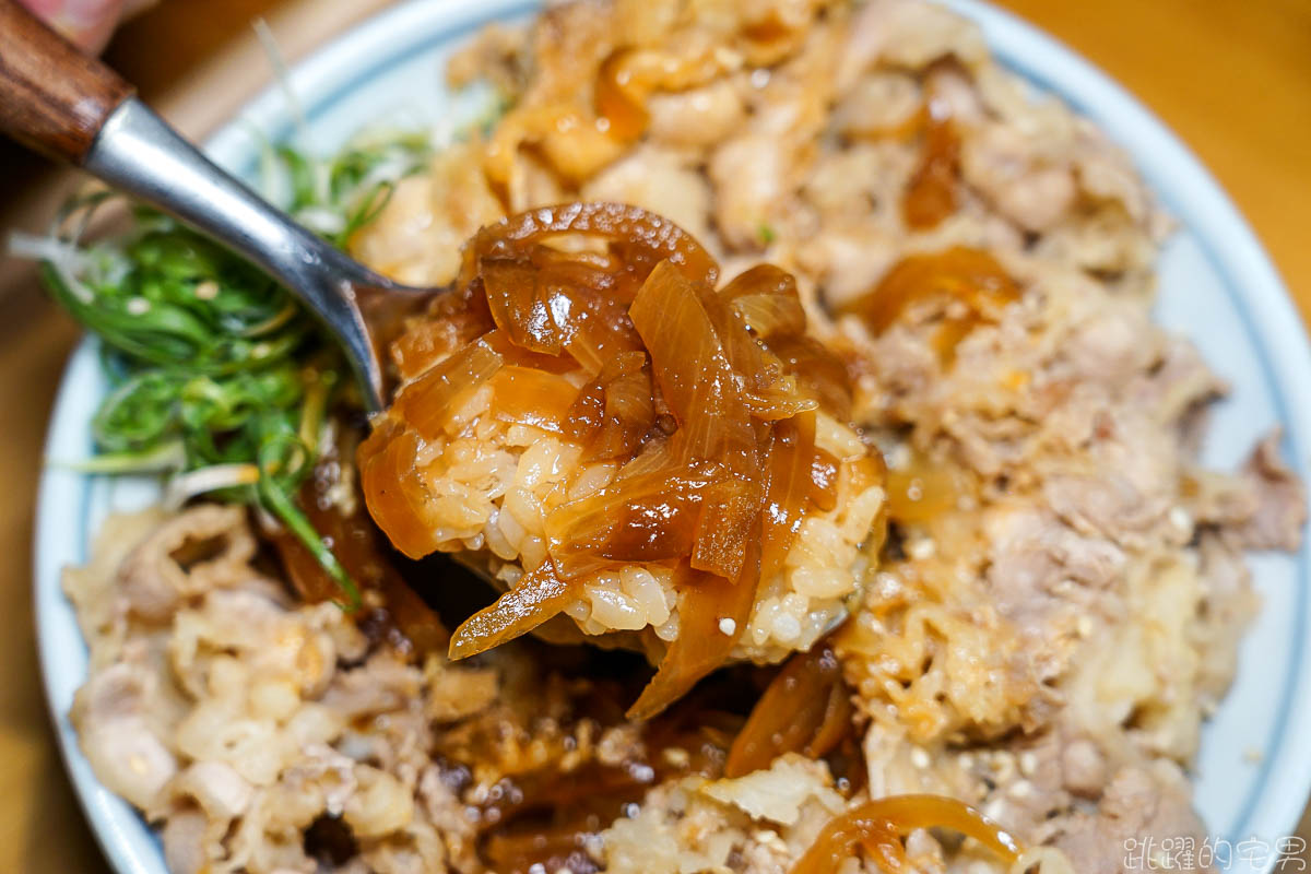 [花蓮美食]太子豚骨ラーメン  歐姆蛋牛丼一吃就愛吃  太子拉麵  炸豬排 鮮蝦可樂餅不輸名店  日本奶奶教的咖哩飯濃稠得化不開 花蓮咖哩飯 花蓮牛丼