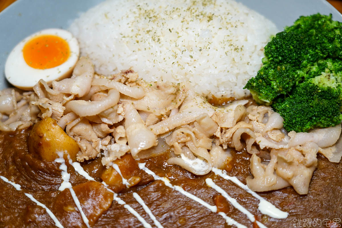 [花蓮美食]太子豚骨ラーメン  歐姆蛋牛丼一吃就愛吃  太子拉麵  炸豬排 鮮蝦可樂餅不輸名店  日本奶奶教的咖哩飯濃稠得化不開 花蓮咖哩飯 花蓮牛丼