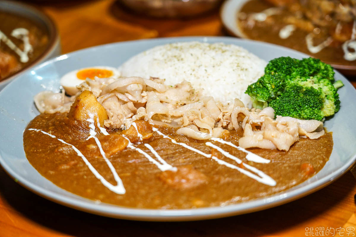 [花蓮美食]太子豚骨ラーメン  歐姆蛋牛丼一吃就愛吃  太子拉麵  炸豬排 鮮蝦可樂餅不輸名店  日本奶奶教的咖哩飯濃稠得化不開 花蓮咖哩飯 花蓮牛丼