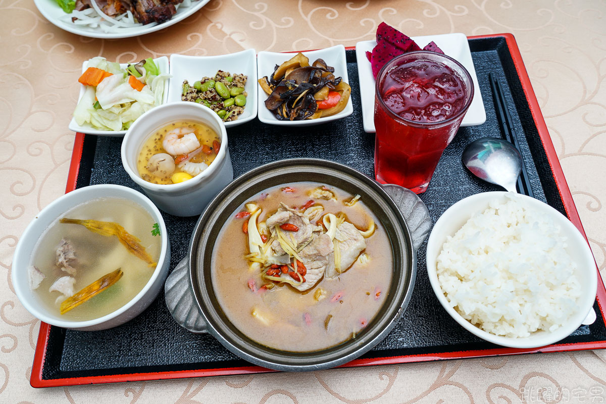 [台東知本美食] 東遊季溫泉渡假村-這家洛神花炸排骨好吃到能得獎 合菜簡餐都提供 還能順便泡溫泉 田媽媽東遊季養生美食餐館 知本溫泉飯店