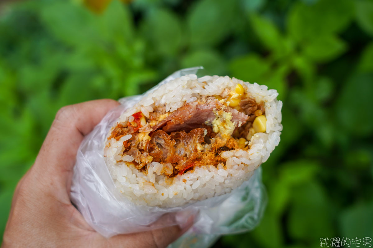 [花蓮早餐]拉古飯糰-木桶炊飯口感就是好 大推紫米飯糰  最愛飯糰就是你了 新開店就每天排隊 使用林家香肉鬆味道更好 吉安早餐 花蓮美食  吉安美食