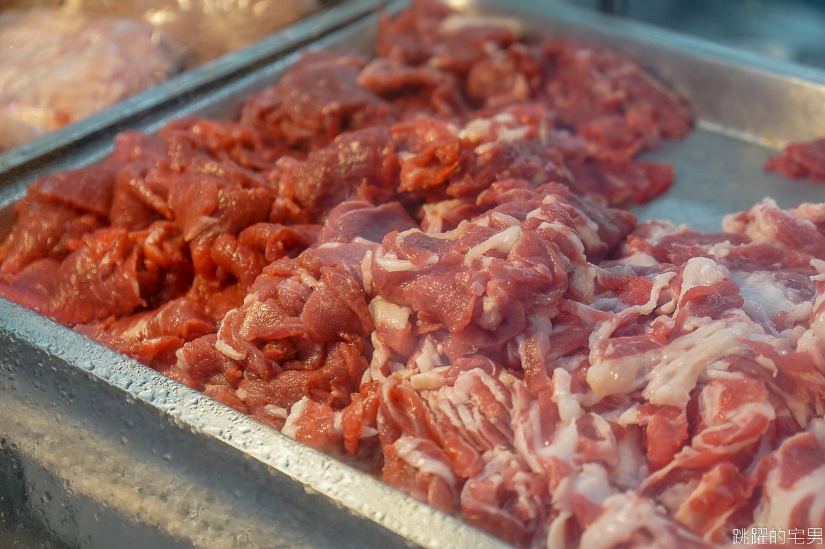 [台南美食]朝現宰羊肉-溫體羊肉清燉火鍋 羊肉毫無羶味 鮮美的不得了完全打到我的味蕾 必點羊腿 羊嘴邊肉 炒羊雜 台南南區美食 朝現宰羊肉菜單 台南羊肉推薦