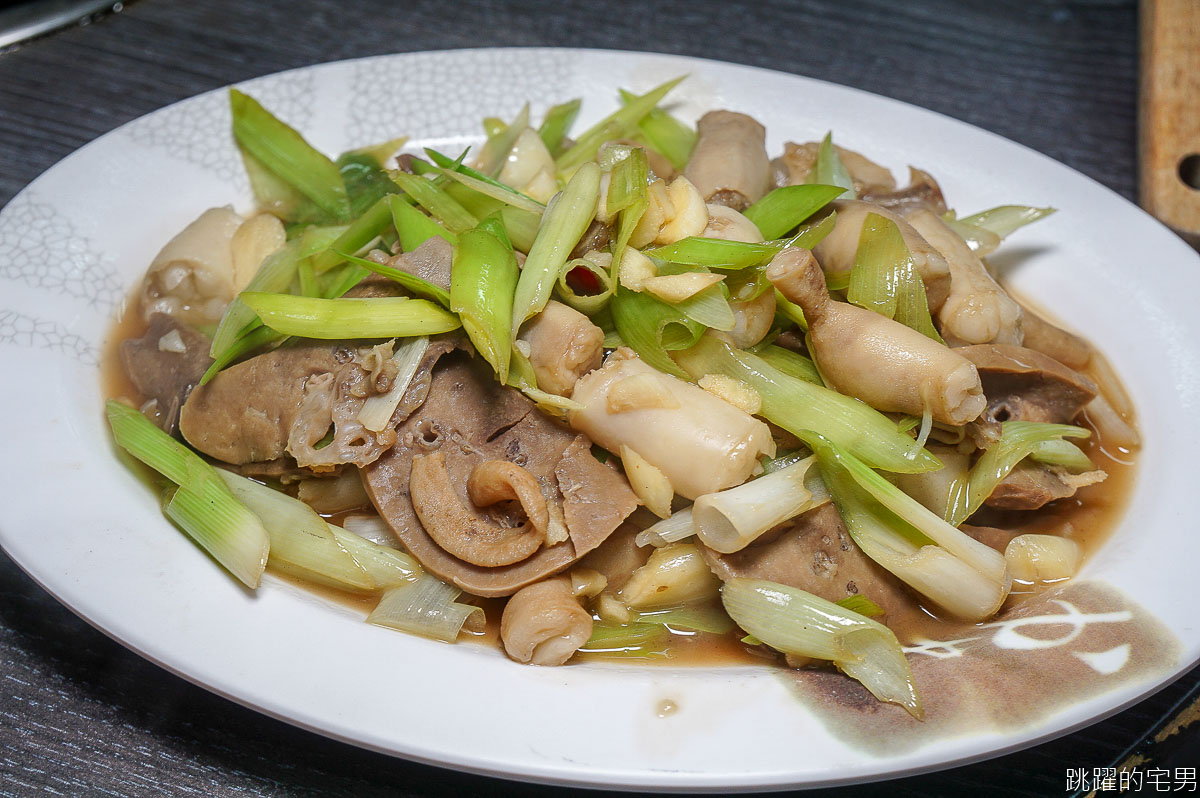 [台南美食]朝現宰羊肉-溫體羊肉清燉火鍋 羊肉毫無羶味 鮮美的不得了完全打到我的味蕾 必點羊腿 羊嘴邊肉 炒羊雜 台南南區美食 朝現宰羊肉菜單 台南羊肉推薦