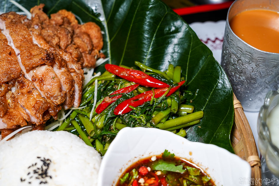 [花蓮美食]泰泰廚房-泰國人開的泰式餐廳  打拋豬是用嘎拋葉炒的 沒有九層塔沒有番茄  香料自己種  滿滿泰國滋味 泰泰廚房菜單 花蓮泰式料理