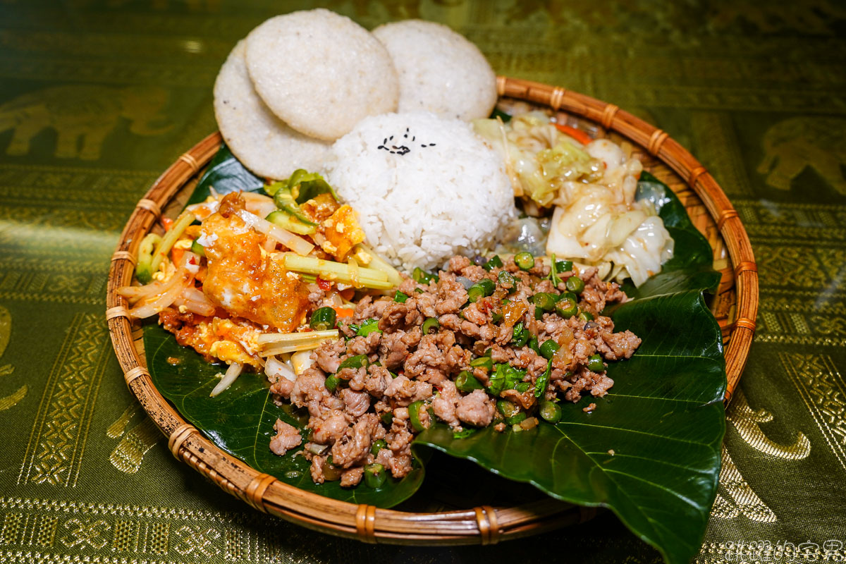 [花蓮美食]泰泰廚房-泰國人開的泰式餐廳  打拋豬是用嘎拋葉炒的 沒有九層塔沒有番茄  香料自己種  滿滿泰國滋味 泰泰廚房菜單 花蓮泰式料理