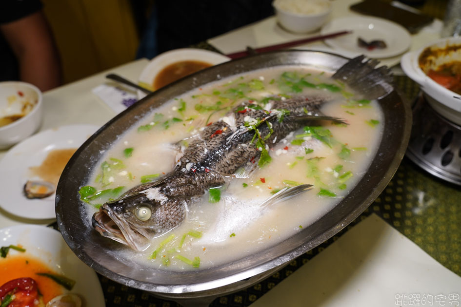 [花蓮美食]伊江滇緬料理-陪伴花蓮人超過20年的好味道 辣炒牛肉 涼拌海鮮 緬式咖哩牛肉必點 伊江滇緬料理菜單 花蓮異國料理