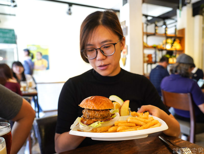 [花蓮美食]托司伯格早午餐- 漢堡排三明治必點 好吃的讓我馬上想再來一次 食物醬料自家手作不叫現成 好吃又健康 提供飯類簡餐 托司伯格菜單 花蓮早午餐