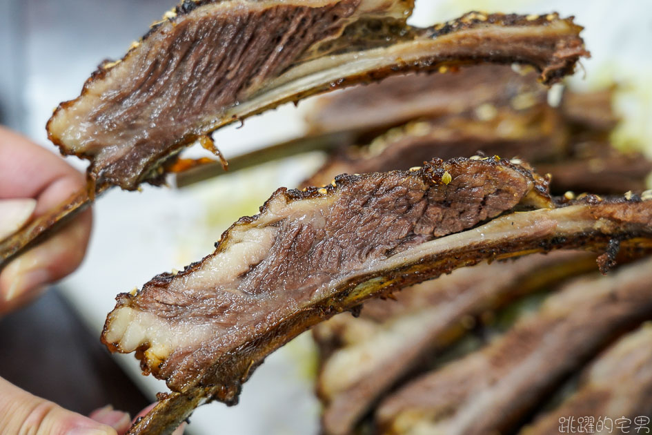 [花蓮吉安美食]羴德生料理 -現宰花蓮溫體羊肉 現烤羊肋排好吃到犯規! 毫無騷味超鮮甜! 直接上一隻羊腿也太豪邁! 麻辣羊皮吃到冒汗都停不下 花蓮溫體羊吃過就ㄉㄧㄠˊ住 愛玩客花蓮美食推薦 羴德生料理菜單2022