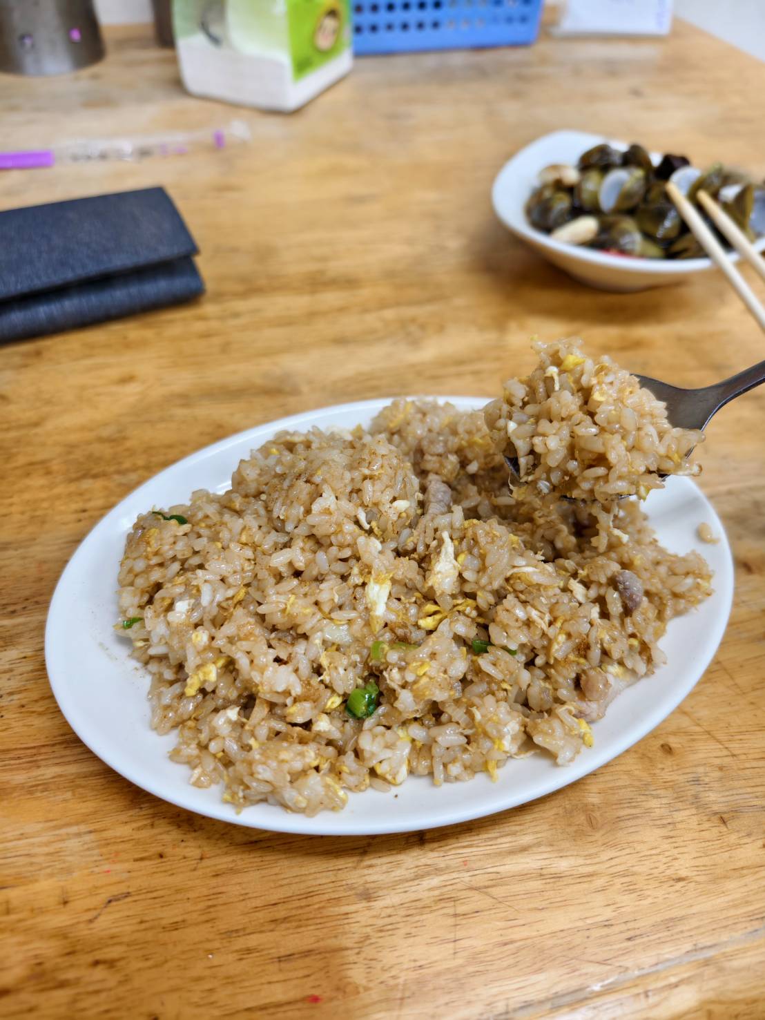 [花蓮美食]福華小吃-古早味炸肉排 無調味就有滿滿豬肉鮮甜 芋頭控必點鹹蛋黃芋棗 花蓮宵夜