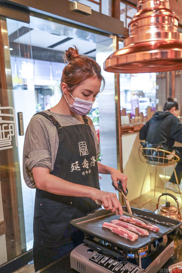 [花蓮美食]延壽亭韓食-花蓮韓式料理新開店 提供代客烤肉，低溫熟成豬肉單點也230元 韓式豆腐鍋跟石鍋拌飯180元起 還營業到凌晨1點 生意超好一定要訂位 花蓮宵夜 延壽亭韓食菜單