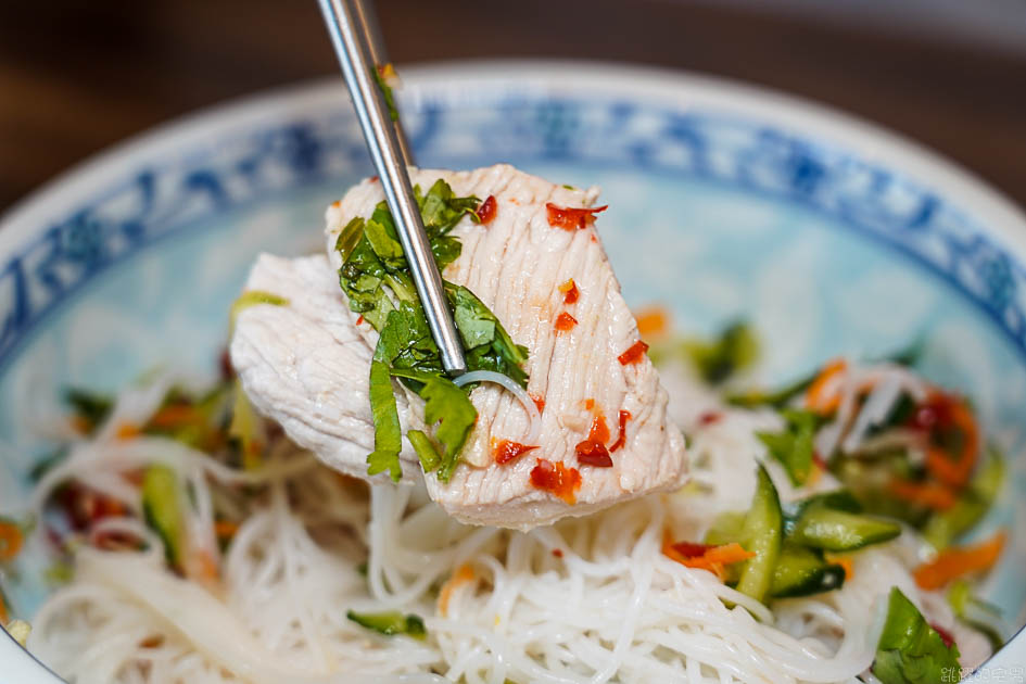 歇業[花蓮美食]越蘭Pho越式河粉&台式潤餅-牛肉河粉湯頭夠味 鮮嫩牛肉很推薦!提供海鮮米線  春捲可以點喔 花蓮越南河粉 花蓮越南料理