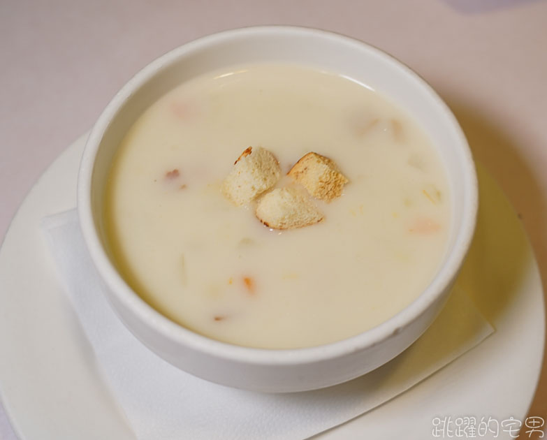 [花蓮美食]流奶與蜜義大利麵燉飯-大推韓式烤飯 口感Q彈超入味 份量足夠吃很爽 限量戰斧豬排吃肉必選 飲料無限暢飲 松露燉飯推薦 花蓮異國料理 流奶與蜜-花蓮店